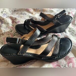 Women's Black Leather Wedge Sandals Born 8.5
